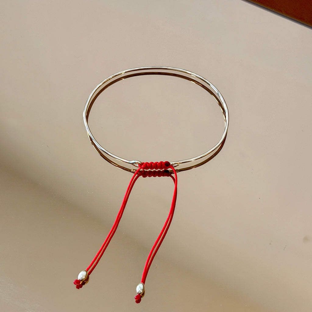 Medium Gold Bracelet with Knotted Accent