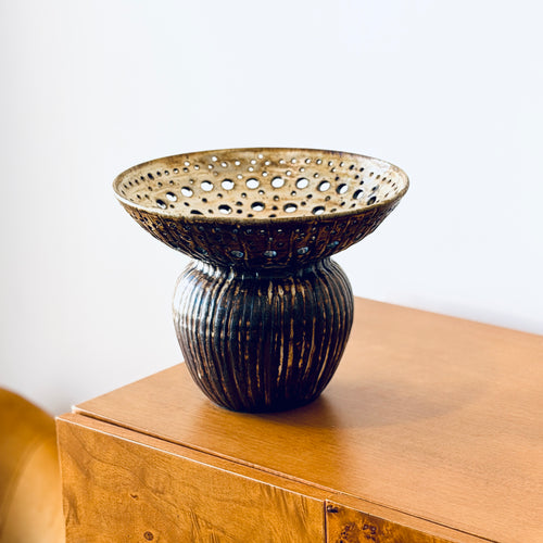 Brown Standing Plate