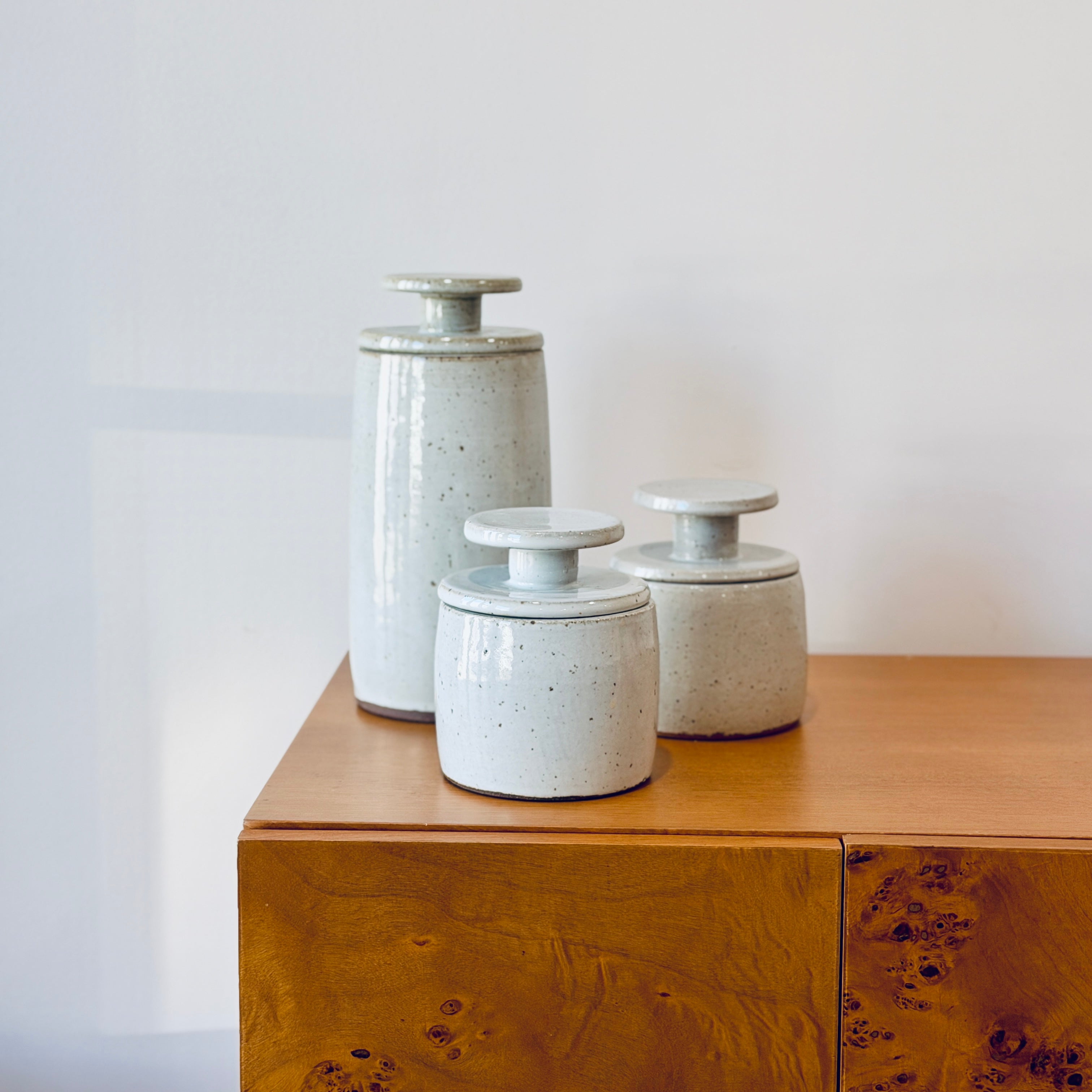 Oyster White Alto Jar